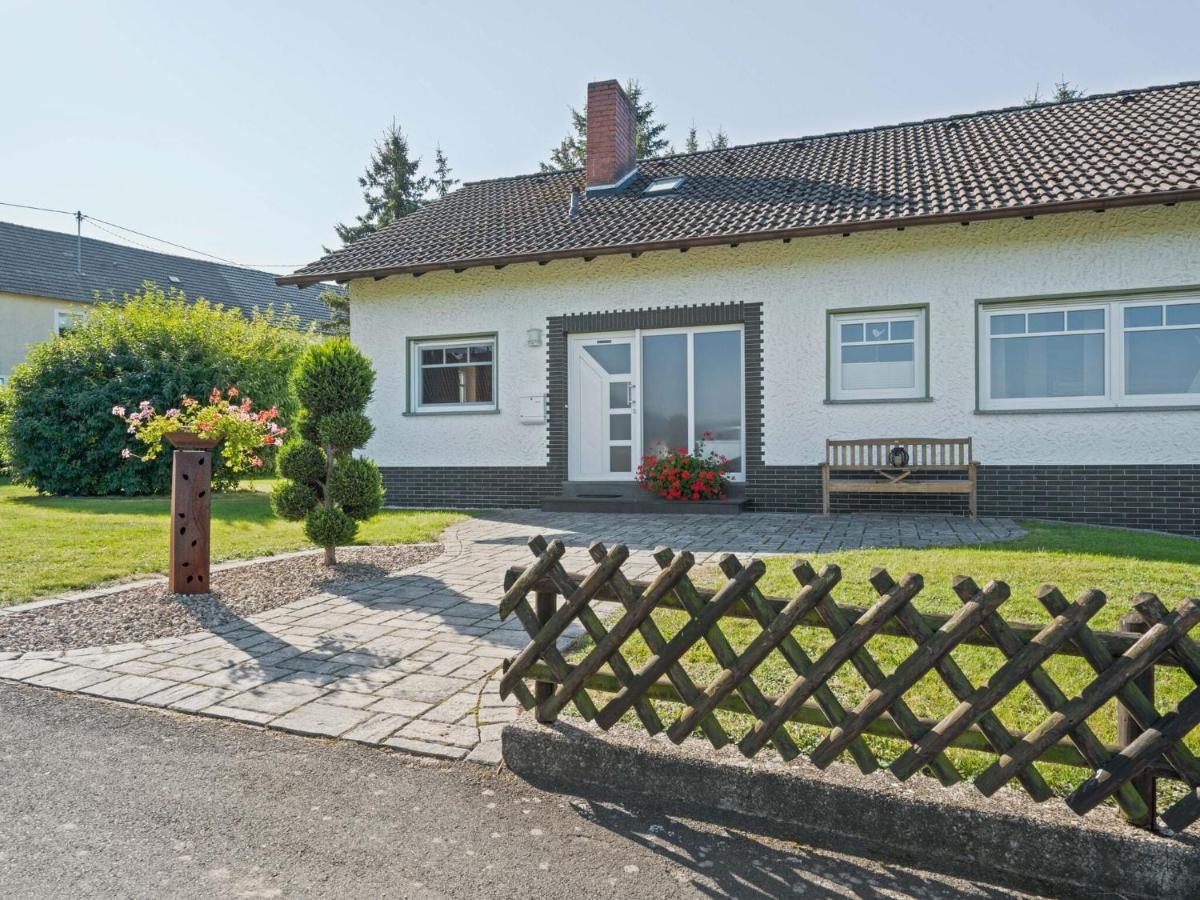A Detached Holiday Home In A Highly Scenic Area Trierscheid Esterno foto