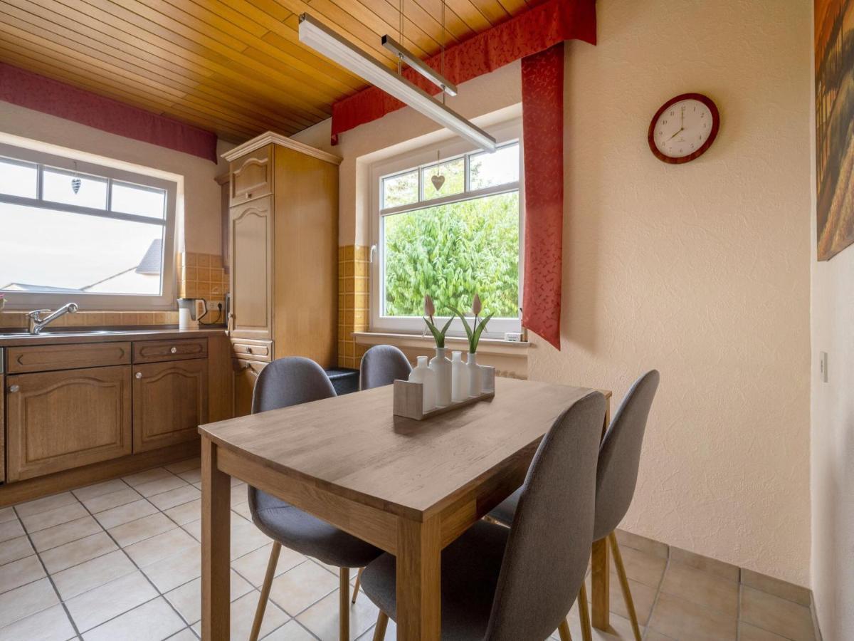 A Detached Holiday Home In A Highly Scenic Area Trierscheid Esterno foto